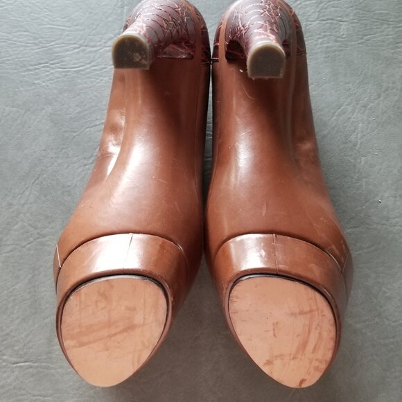 Real Leather Dark Brown Pump - Picture 8 of 10